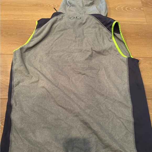 Under armour cold gear loose fit hooded vest, men’s size XL - Picture 2 of 6